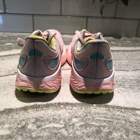 New Balance 1080 V12 Women's Soft Pink Athletic Shoes - Picture 3 of 10